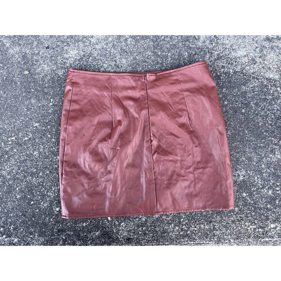 Fashion Nova Women Mini Skirt Medium Faux Leather Slit Short Lined Red Brown - Picture 10 of 13
